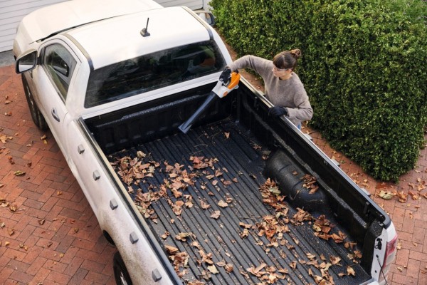 Soplador a batería BGA 30 - Set con 2 baterías y cargador - STIHL